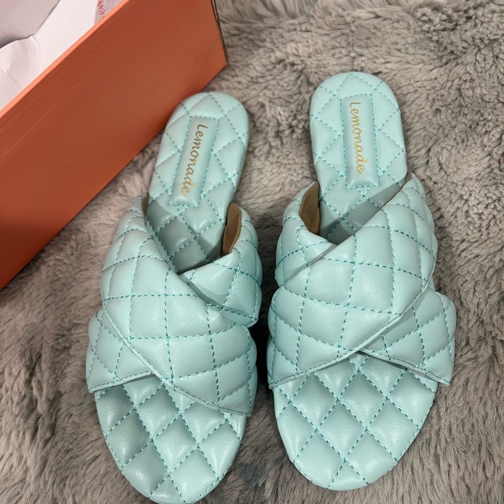 Summer sandals - Picture 1 of 4